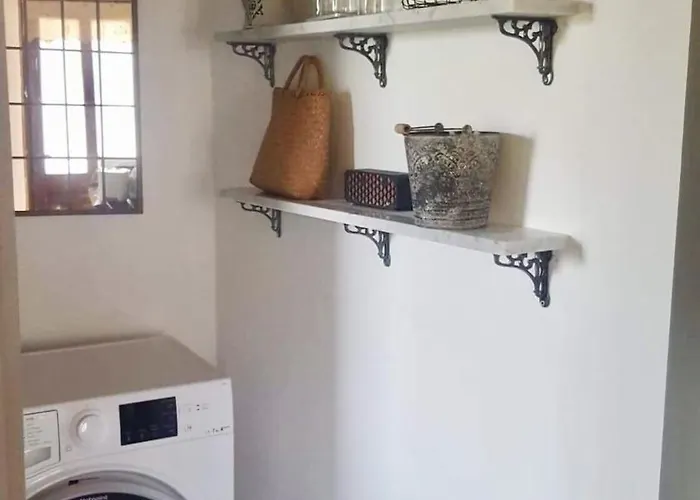 House - Sleeps 5 Scenic Views Fireplace & Garden Baiardo