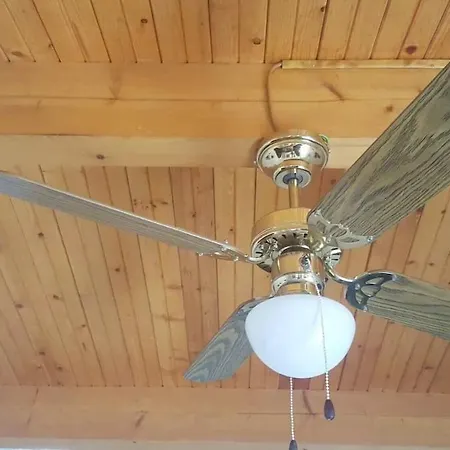 Dom wakacyjny House - Sleeps 5 Scenic Views Fireplace & Garden Baiardo