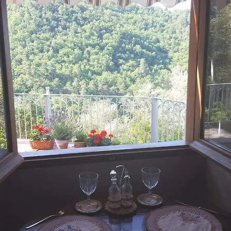 Дом отдыха Cozy Retreat In Bajardo Baiardo