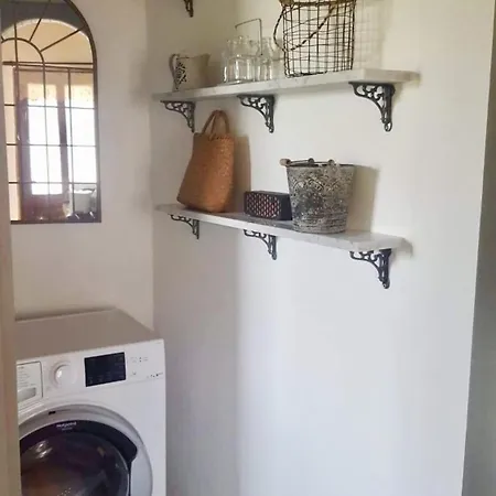 House - Sleeps 5 Scenic Views Fireplace & Garden Baiardo