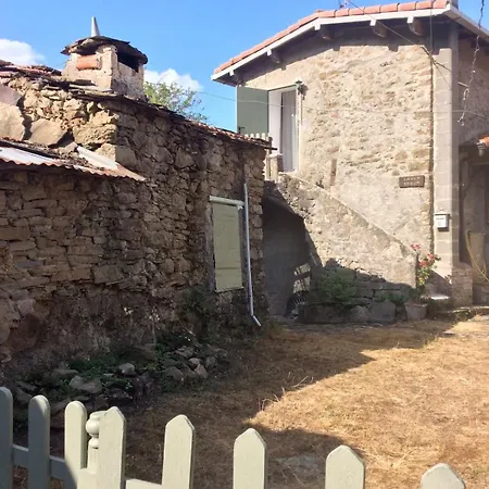 House - Sleeps 5 Scenic Views Fireplace & Garden *