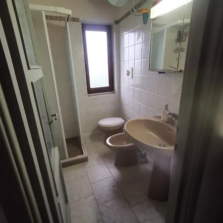 House - Sleeps 5 Scenic Views Fireplace & Garden