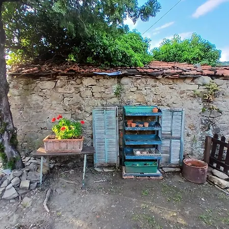 Cozy Retreat In Bajardo Baiardo