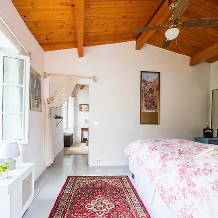 Cozy Retreat In Bajardo