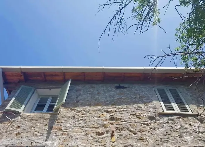House - Sleeps 5 Scenic Views Fireplace & Garden Holiday home Baiardo